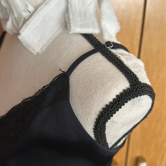 ♠️ Express camisole lace tank top adjustable straps fully lined size large - Picture 4 of 11